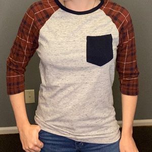 Aeropostale Women’s 3/4 Length Sleeve Baseball Tee